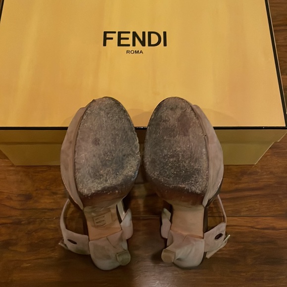 Fendi cream suede authentic high heel sandals - Picture 4 of 4